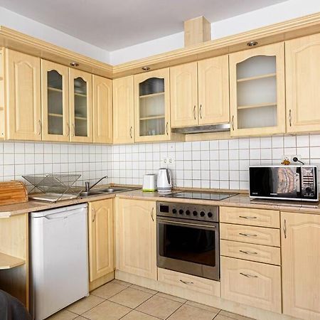 Lovely Apartment In City Centre For 4 Guests Budapest Exterior foto