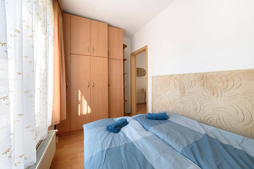 Lovely Apartment In City Centre For 4 Guests Budapest Exterior foto